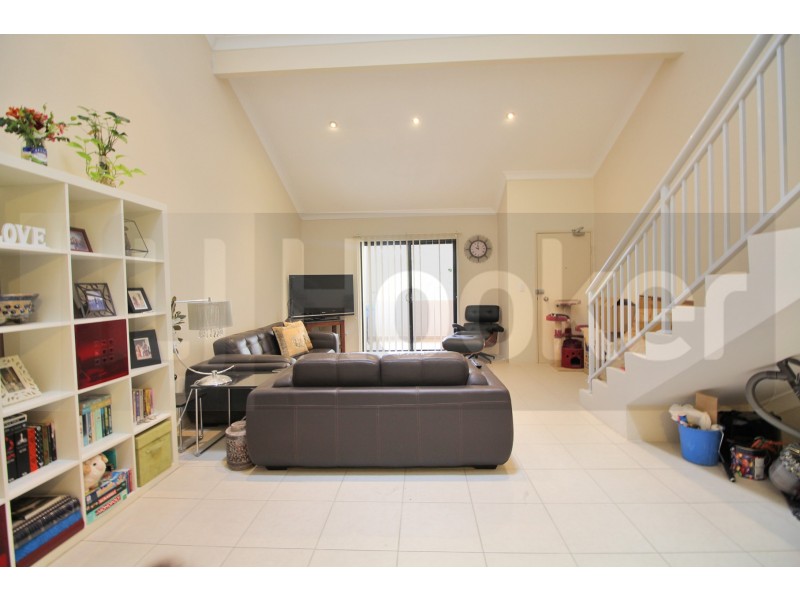 16/35 Penelope Lucas Lane, Rosehill NSW 2142