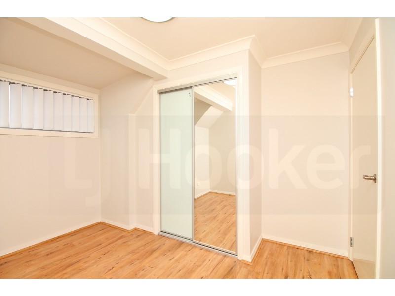 9/166-170 Targo Road, Girraween NSW 2145