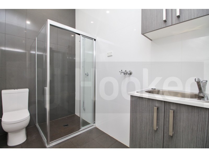 9/166-170 Targo Road, Girraween NSW 2145