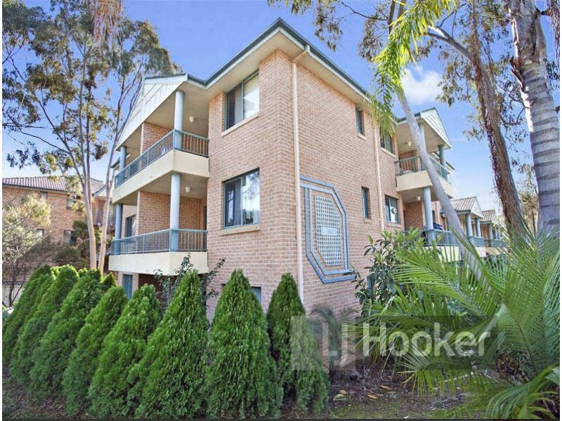 8/13-17 Bailey Street, Westmead NSW 2145
