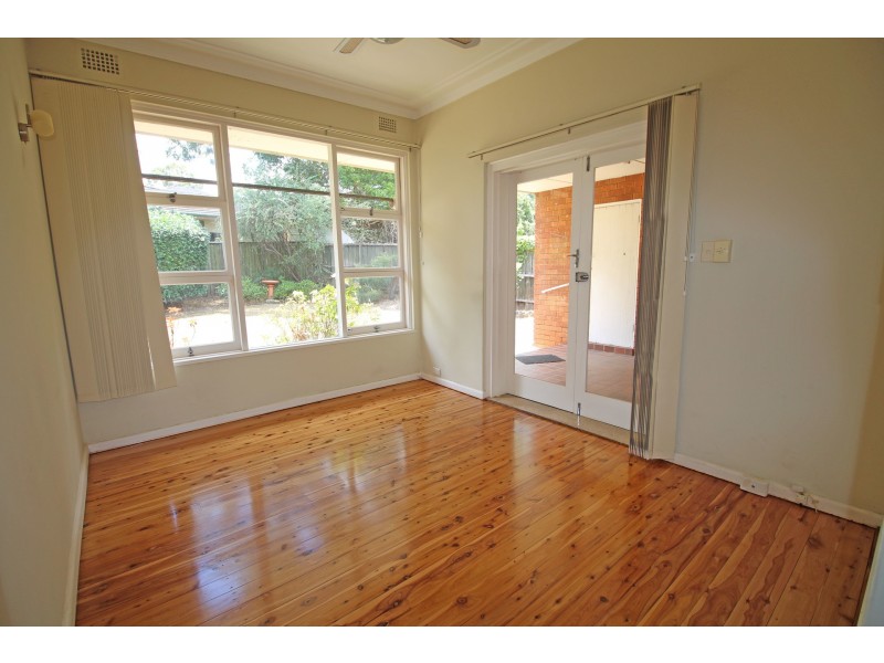 8 Immarna Place, Oatlands NSW 2117