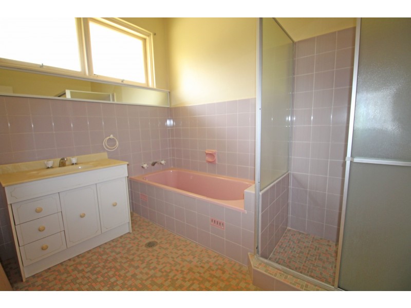 8 Immarna Place, Oatlands NSW 2117