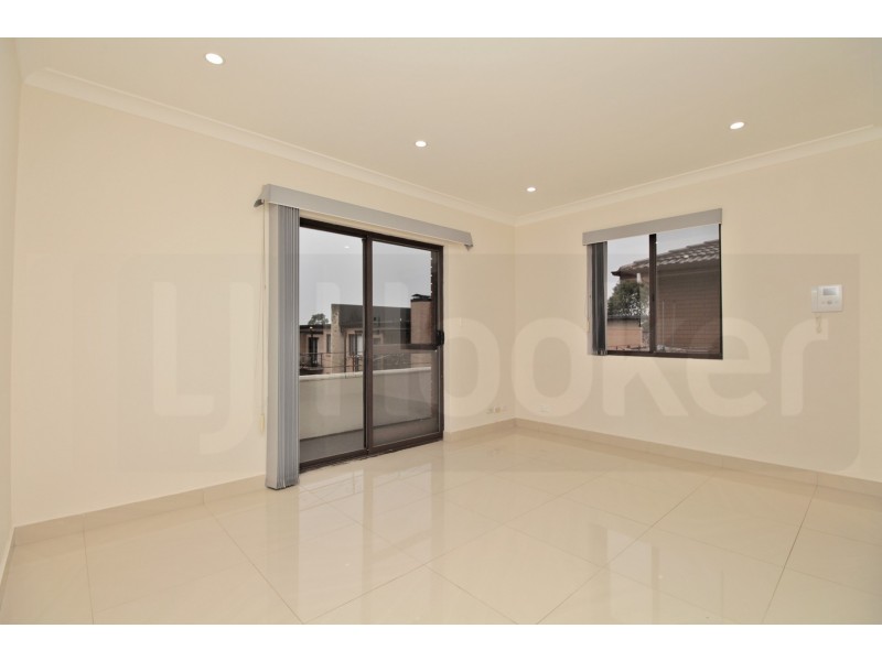 11/17-19 Wigram Street, Harris Park NSW 2150