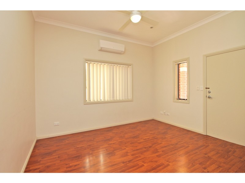 62a Hawkesbury Road, Westmead NSW 2145