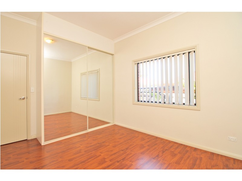 62a Hawkesbury Road, Westmead NSW 2145