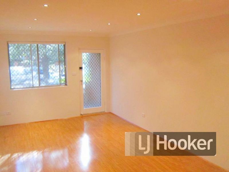 22 Helen Street, Westmead NSW 2145