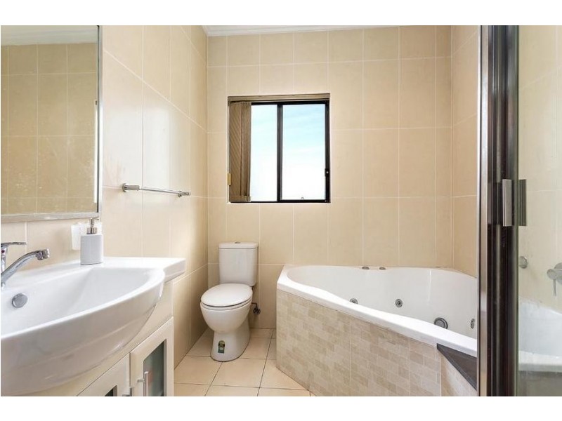 2/53 Lower Mount Street, Wentworthville NSW 2145