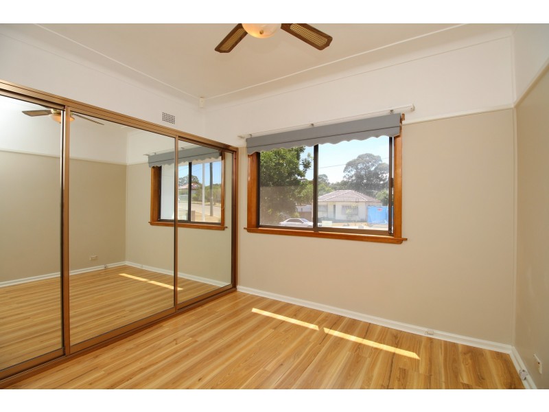 23 Scott Street, Toongabbie NSW 2146