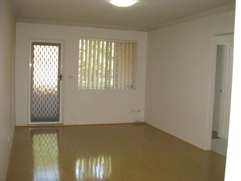 22 Helen Street, Westmead NSW 2145