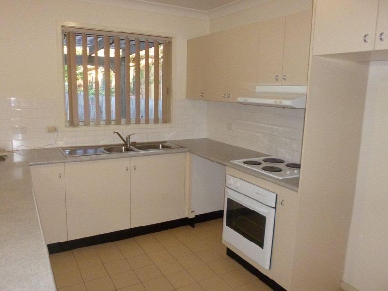 37 Binalong Road, Pendle Hill NSW 2145