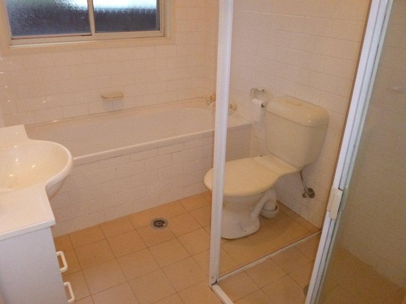 37 Binalong Road, Pendle Hill NSW 2145