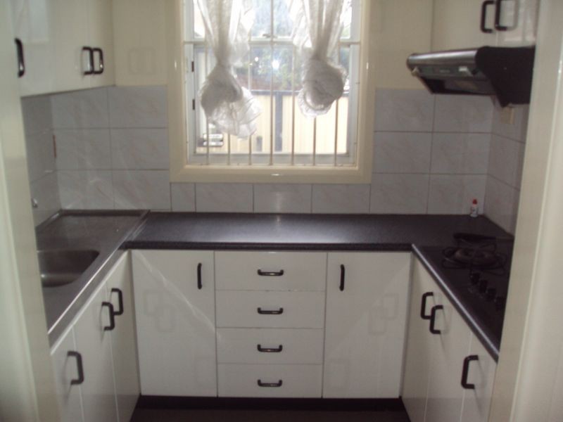 6 Wallace Street, Granville QLD 4650