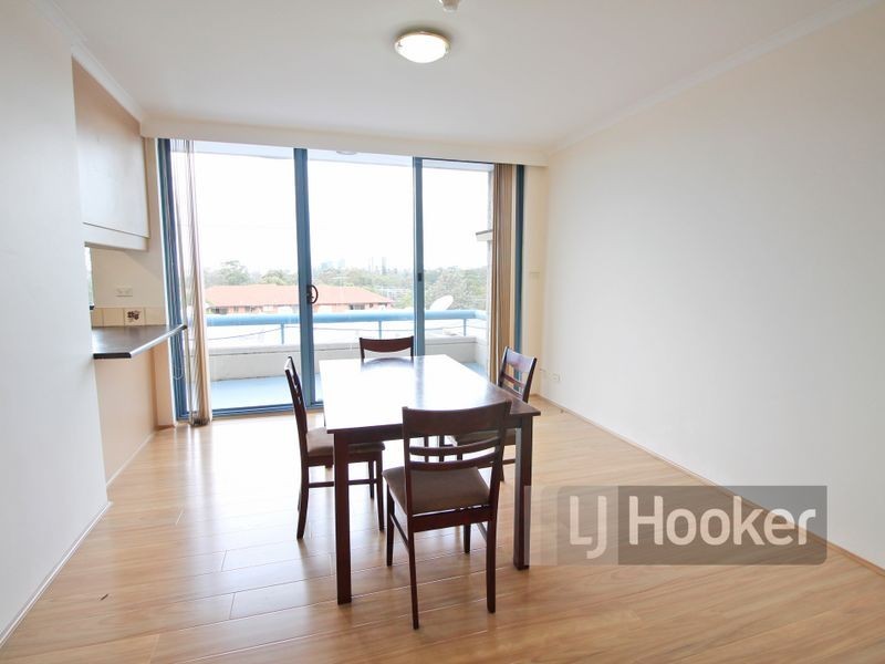 27 Railway Parade, Westmead NSW 2145