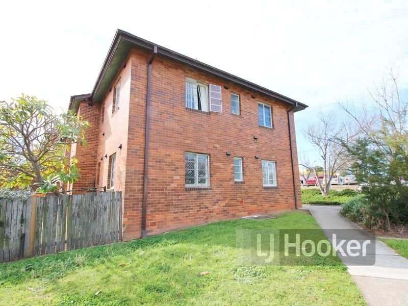 17/74 Hawkesbury Road, Westmead NSW 2145