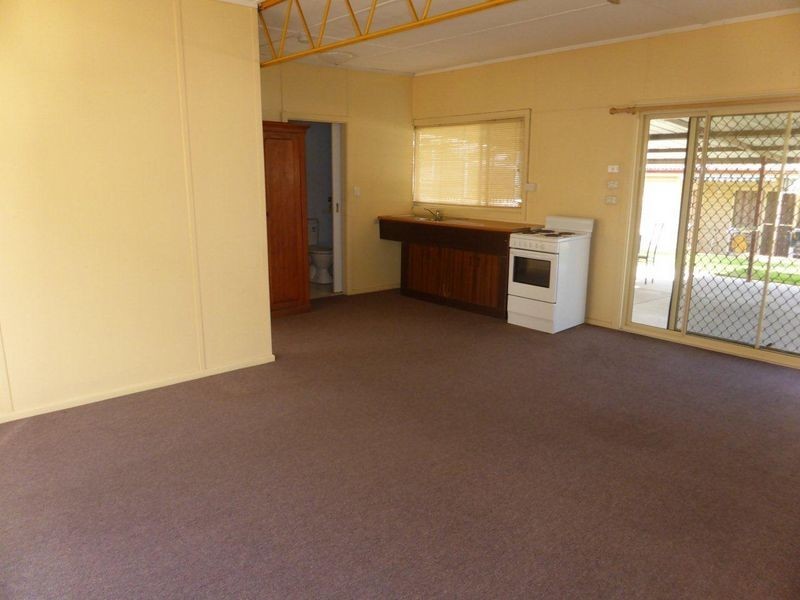 4A Andrews Place, Girraween NSW 2145