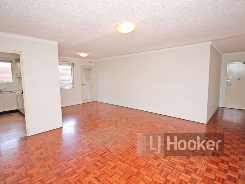 19 Queens Road, Westmead NSW 2145