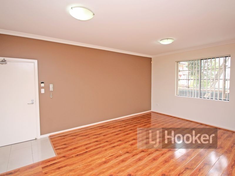 40-42 Lydbrook Street, Westmead NSW 2145