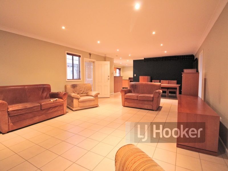 24 Patricia Street, Mays Hill NSW 2145