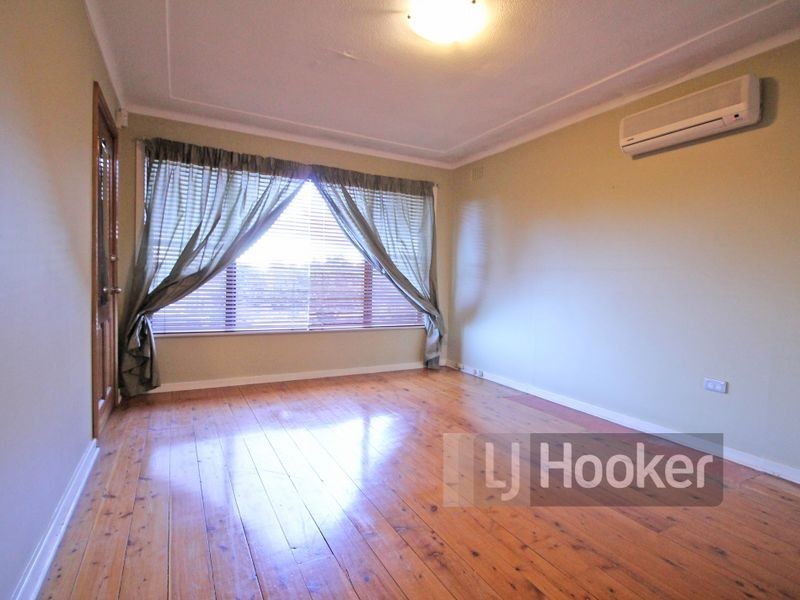 24 Patricia Street, Mays Hill NSW 2145