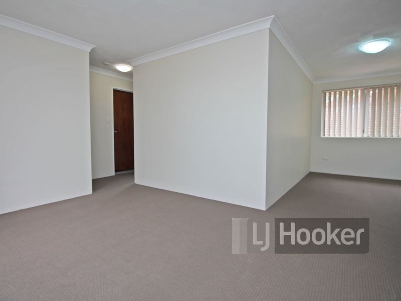 4 Queens Road, Westmead NSW 2145