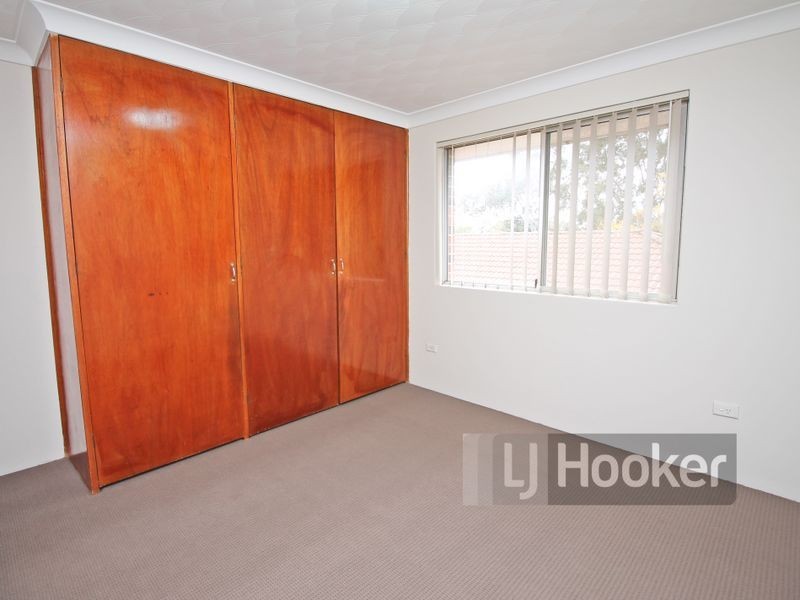 4 Queens Road, Westmead NSW 2145