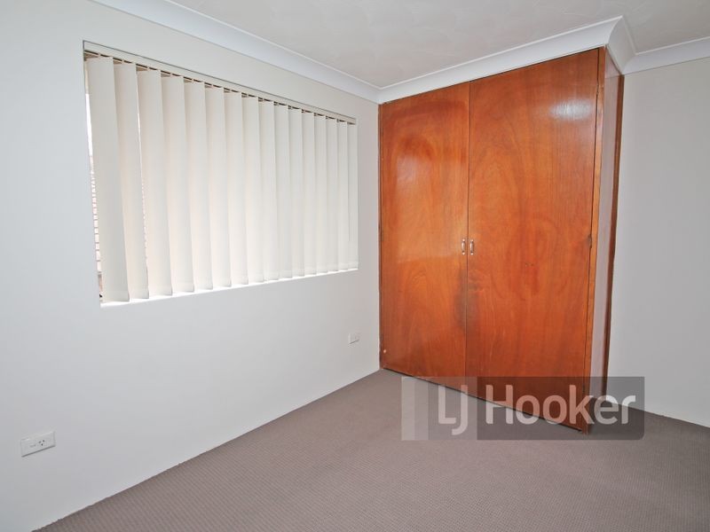 4 Queens Road, Westmead NSW 2145