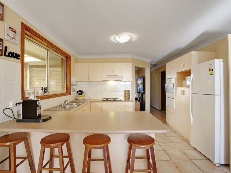 32 Paddy Miller Drive, Currans Hill NSW 2567