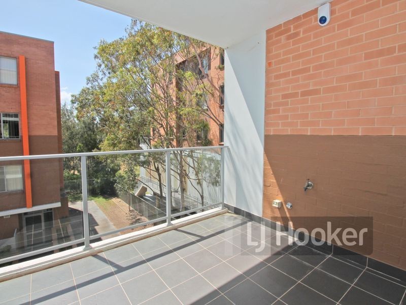 35-37 Darcy Road, Westmead NSW 2145