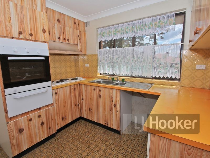 28 Caroline Street, Westmead NSW 2145