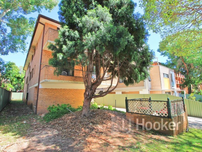 2 Alfred Street, Westmead NSW 2145