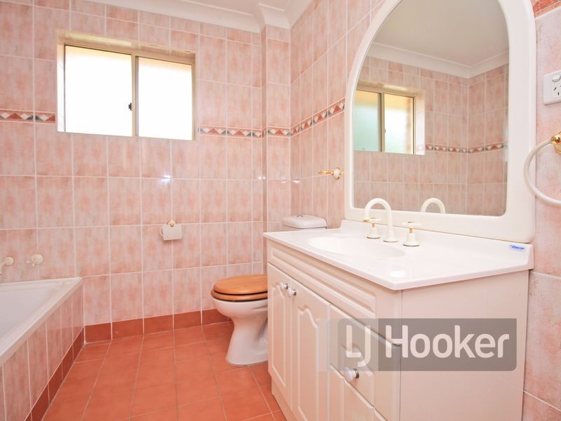 8A Peggy Street, Mays Hill NSW 2145