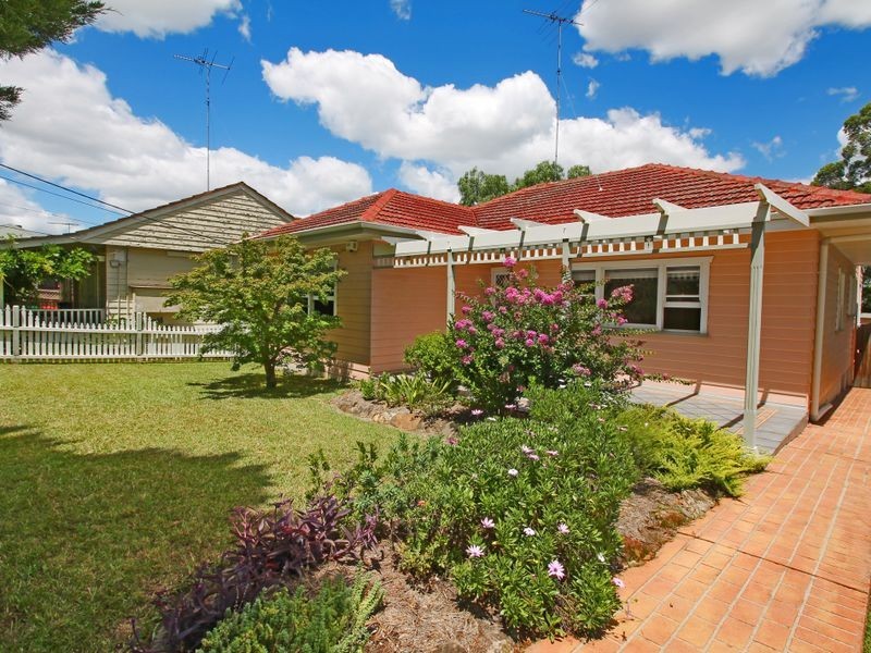 14 Alanas Avenue, Oatlands NSW 2117