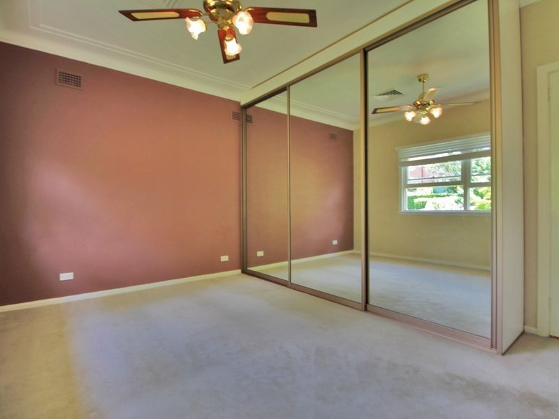 14 Alanas Avenue, Oatlands NSW 2117