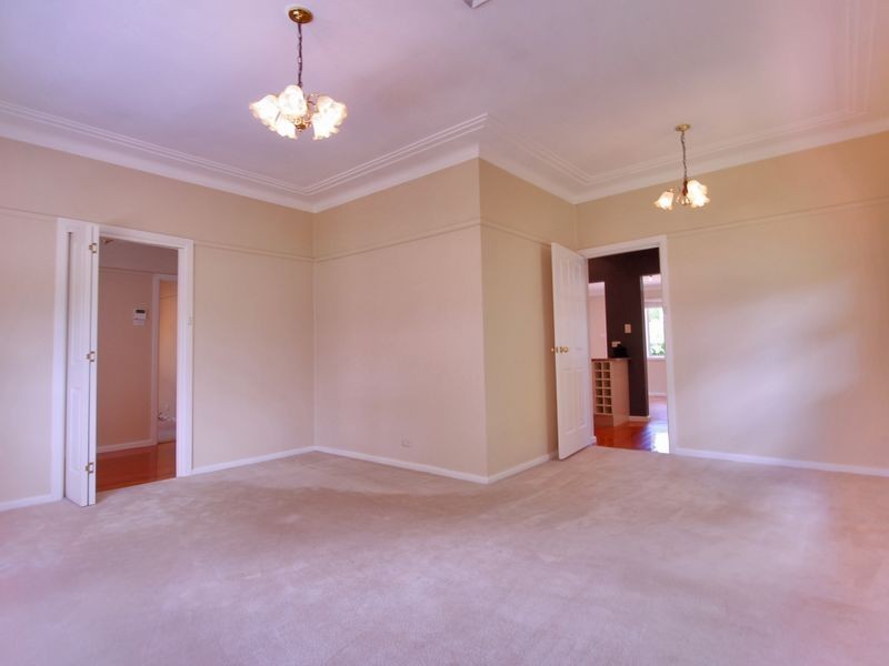 14 Alanas Avenue, Oatlands NSW 2117