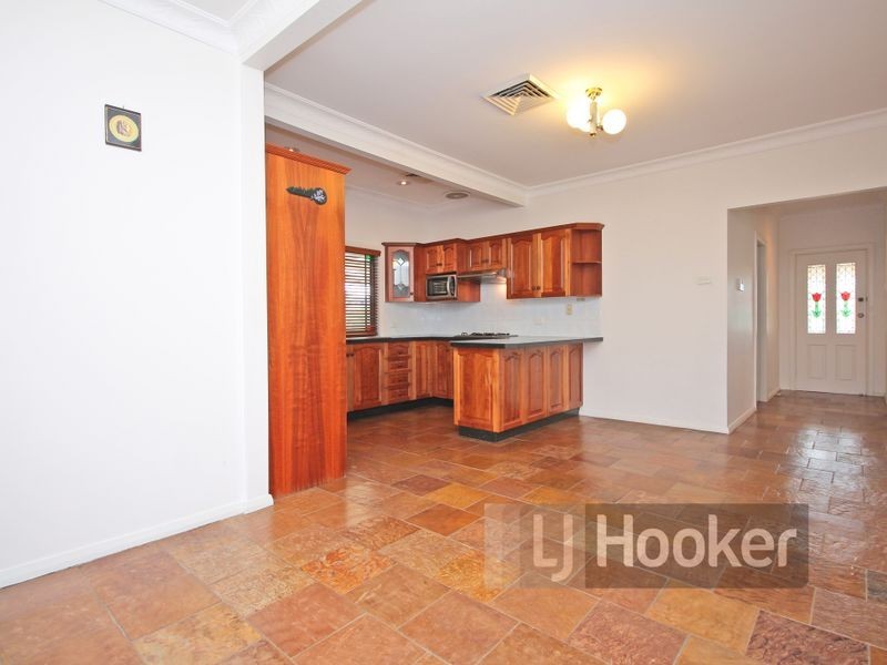 18 Fraser Street, Westmead NSW 2145