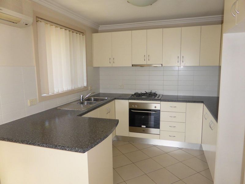 2/14-16 Hampden Road, South Wentworthville NSW 2145