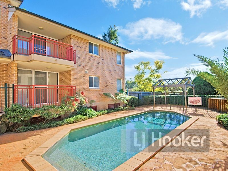 2/31-34 Moss Place, Westmead NSW 2145