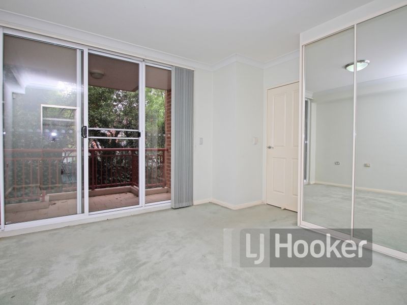2/31-34 Moss Place, Westmead NSW 2145