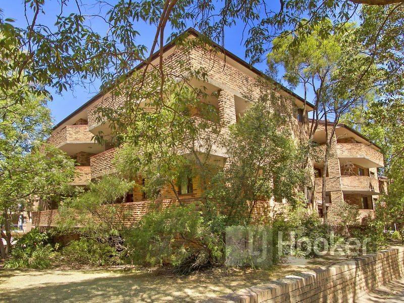 9/18-20 Queens Road, Westmead NSW 2145