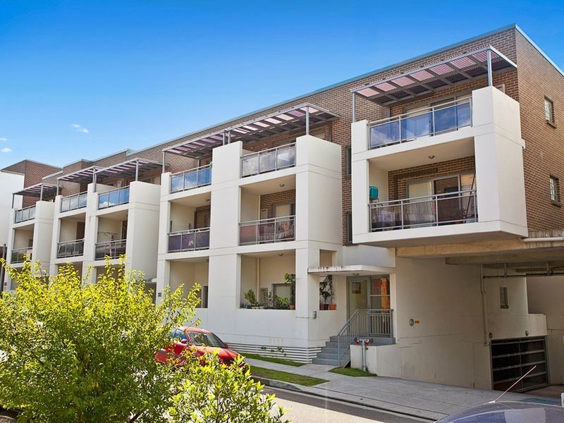 17/2-6 Howard Avenue, Northmead NSW 2152