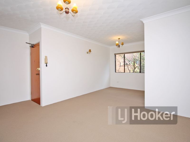 1/2 Alfred Street, Westmead NSW 2145