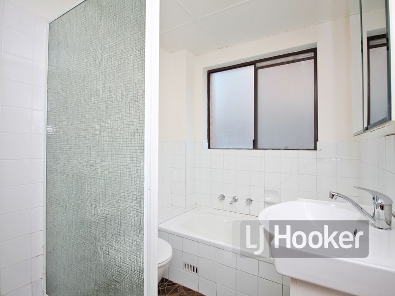 1/2 Alfred Street, Westmead NSW 2145