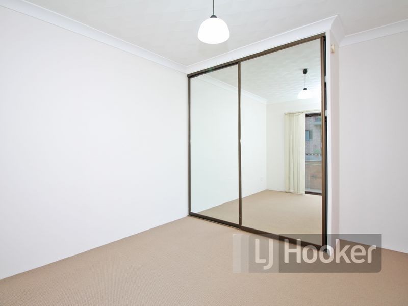 1/2 Alfred Street, Westmead NSW 2145