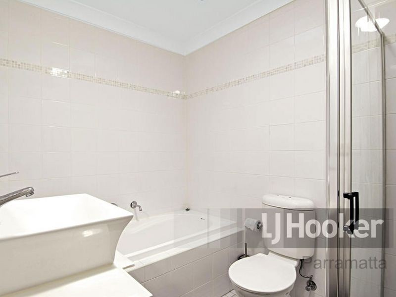 25/7-15 Purser Avenue, Castle Hill NSW 2154