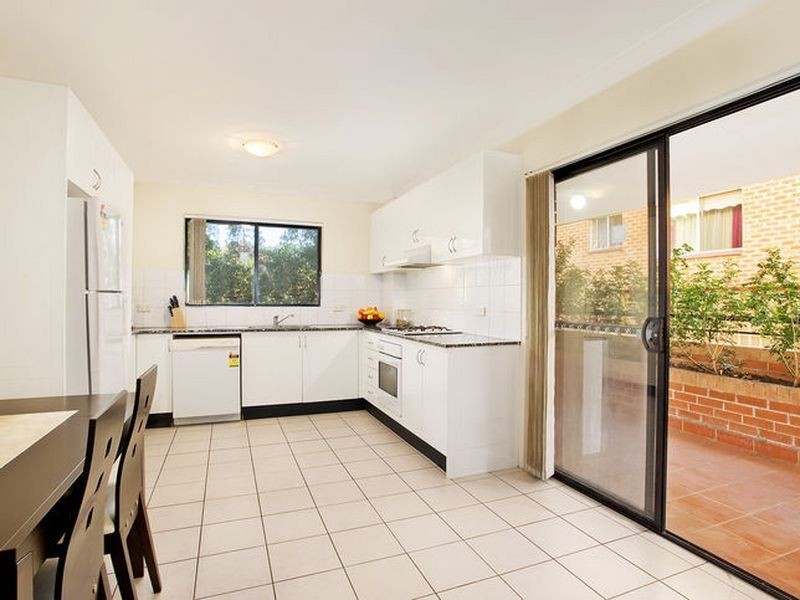 2/52 Harris Street, Harris Park NSW 2150