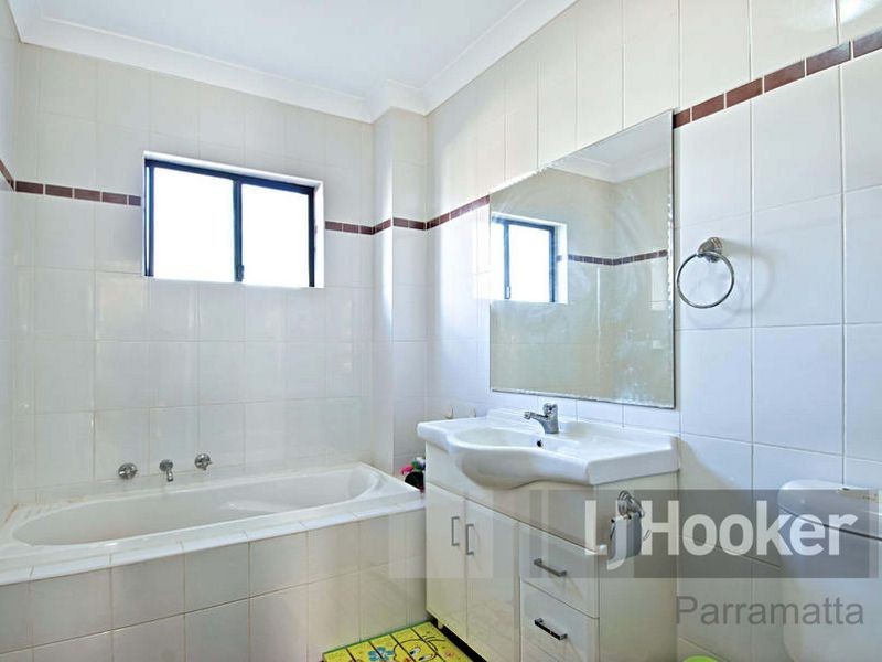 2/8-16 Virginia Street, Rosehill NSW 2142