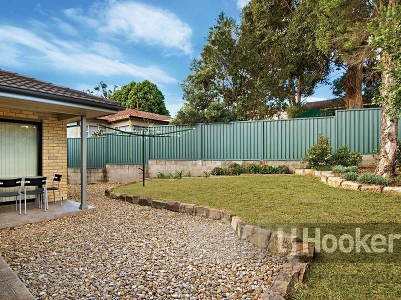 33 Allambie Avenue, Northmead NSW 2152