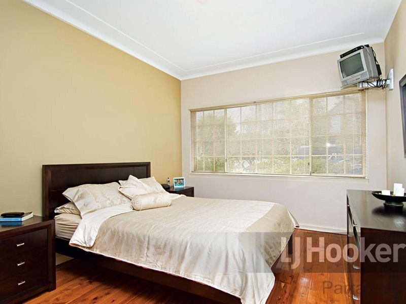 26 Broxbourne Street, Westmead NSW 2145