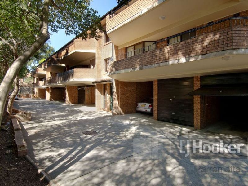 4/211 Hawkesbury Road, Westmead NSW 2145