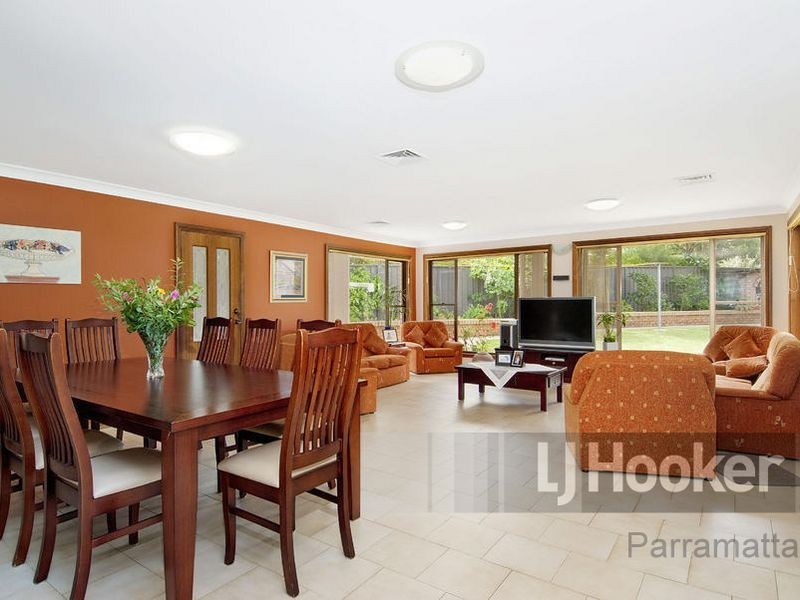 8 Ventura Road, Northmead NSW 2152